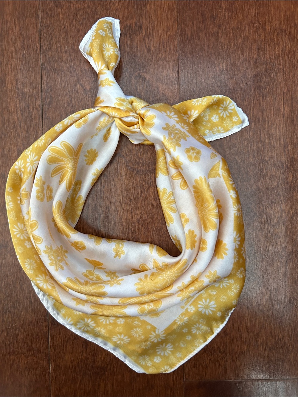 Rubi Retro Yellow and White Floral Square Scarf with a 60s Look